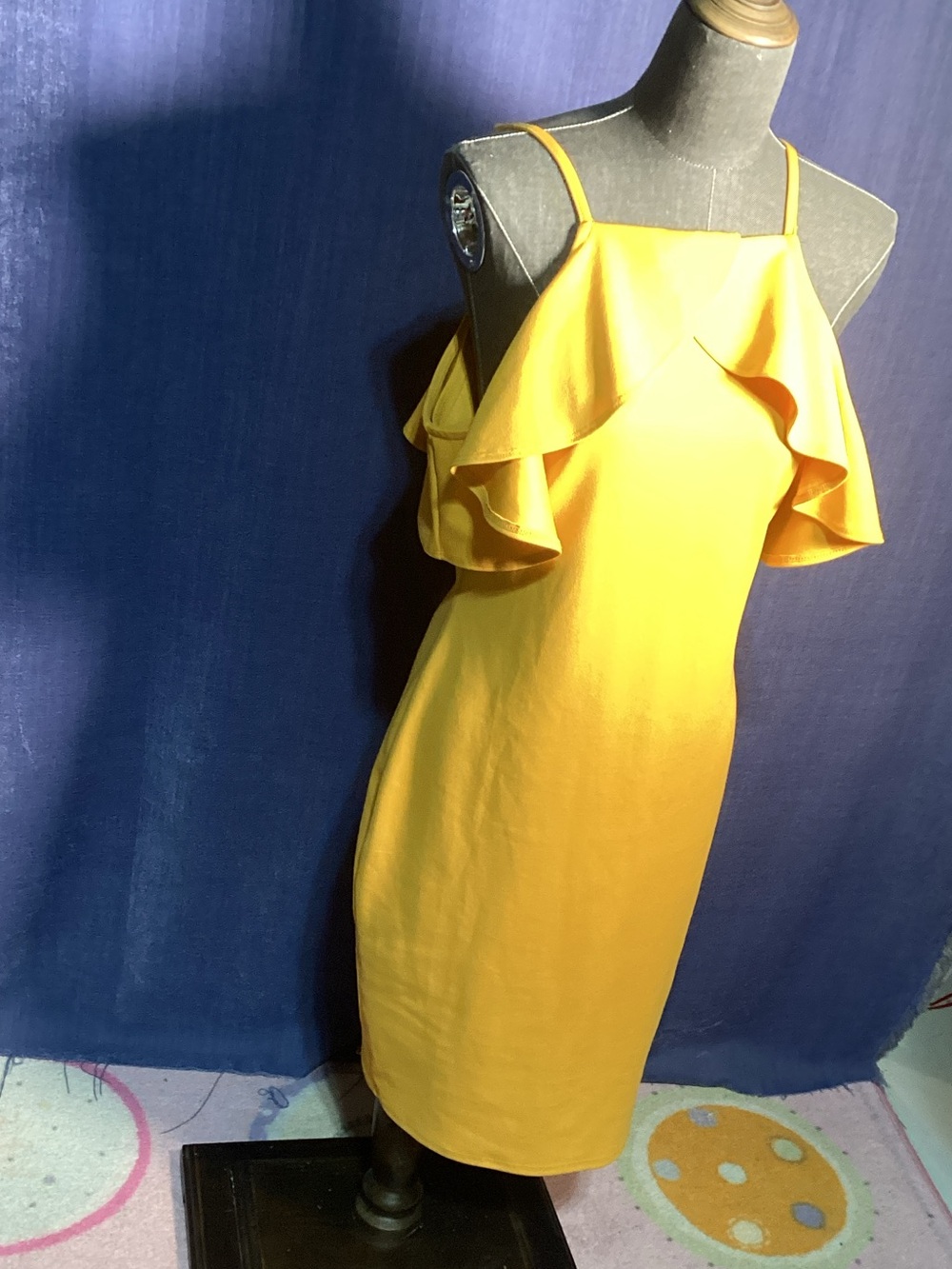 Sunshine Cold-Shoulder Midi Dress with Ruffle Detail